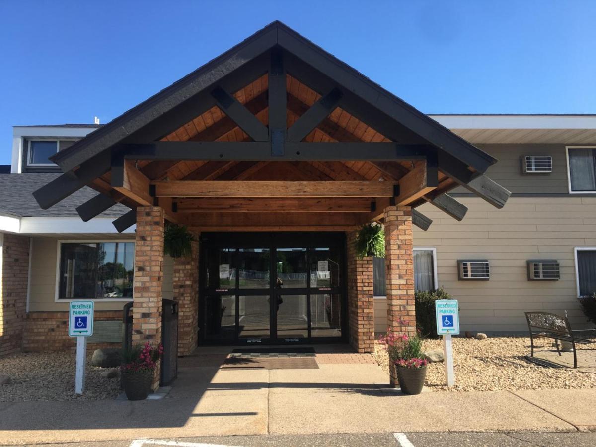 Americinn By Wyndham Hotel