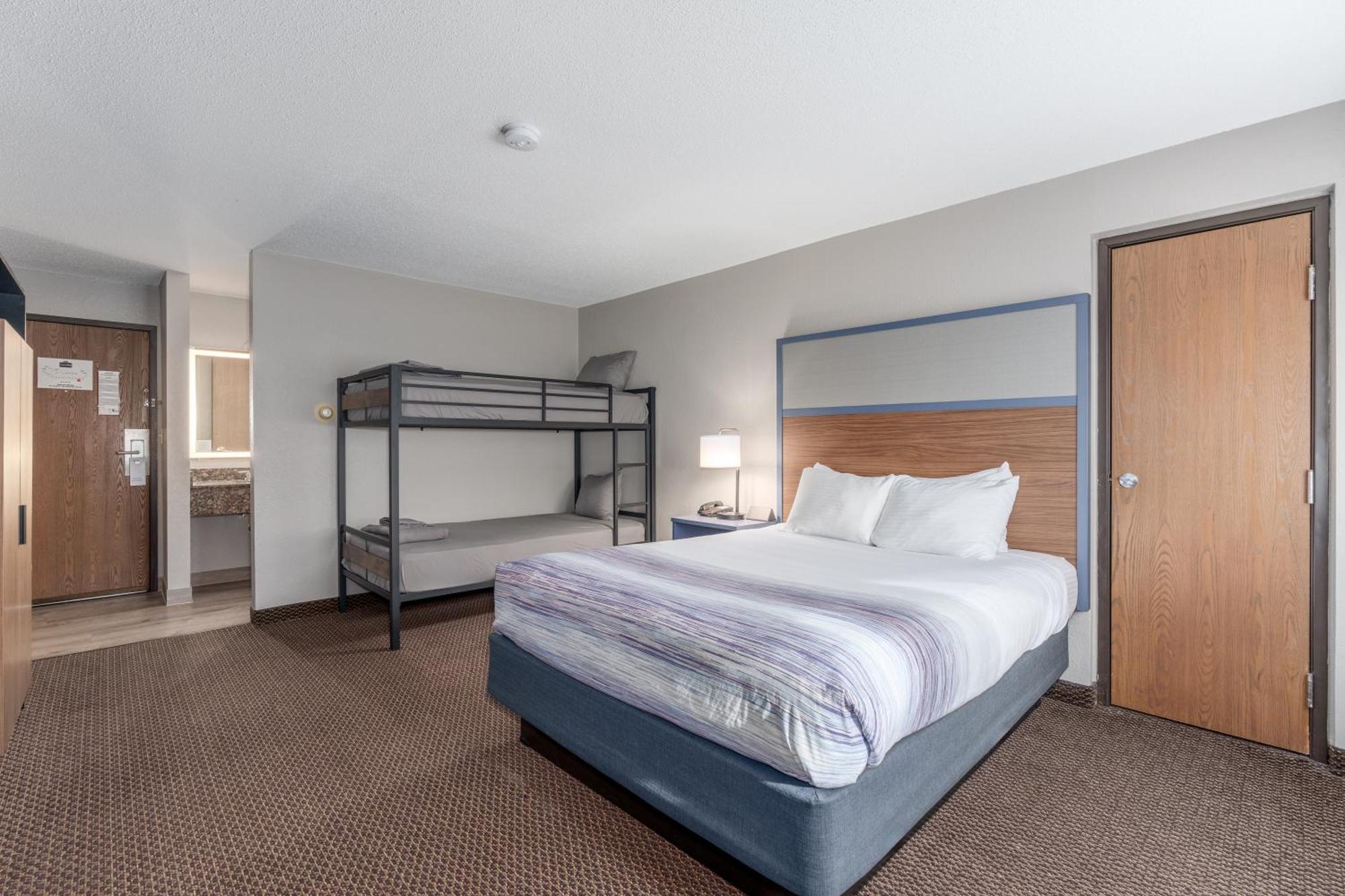 Hotel Americinn By Wyndham 3*